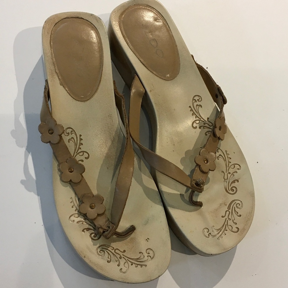 Aldo Tan Floral Thong Sandals